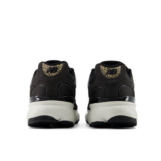New Balance 603